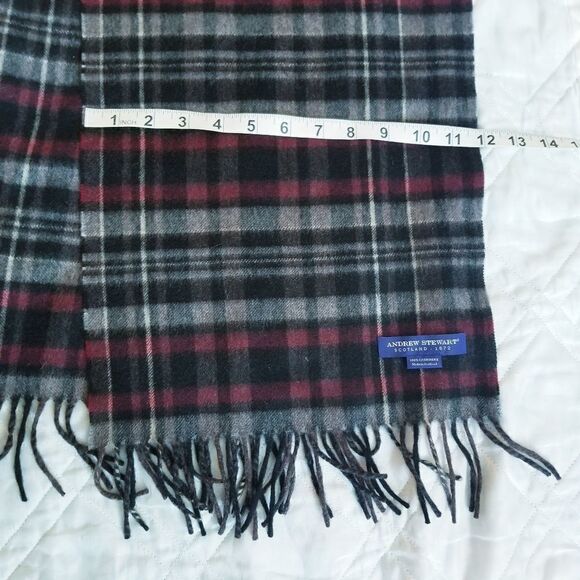 NWOT Andrew Stewart Cashmere scarf - Picture 6 of 6